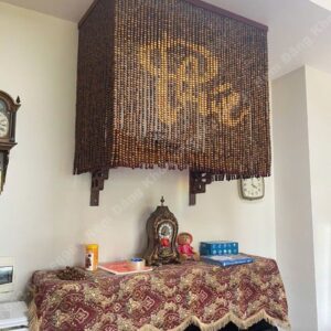 Rèm hạt gỗ Bách Xanh - chữ Thọ là sự lựa chọn hoàn hảo cho những ai mong muốn không gian thờ cúng trang nghiêm và ý nghĩa