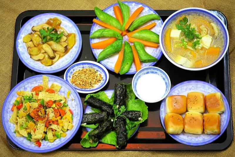 Cách cúng 100 ngày cho người mất – Chuẩn bị lễ vật đầy đủ và trang trọng