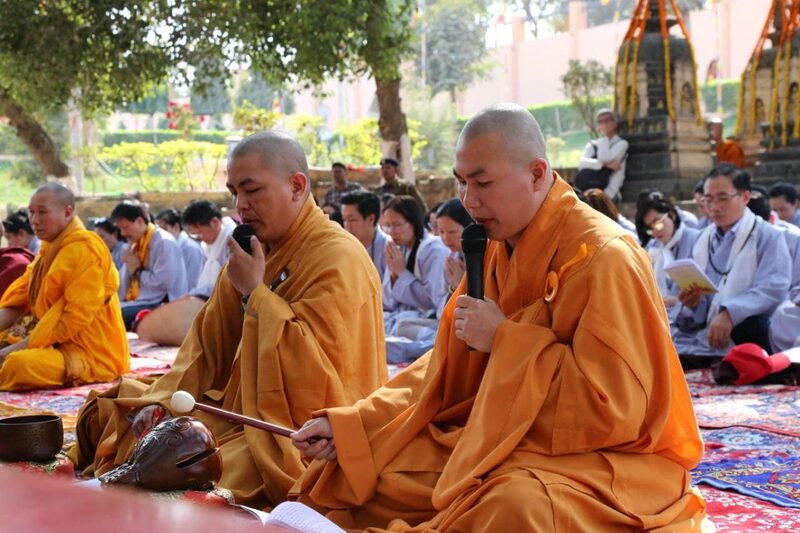 Tụng kinh giúp tĩnh tâm, khai sáng và tích phước báu